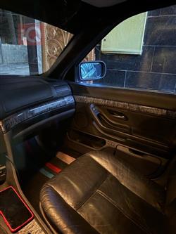 بي ام دبليو الفئة 7